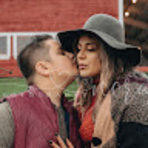 Meet your Posher, Daniela